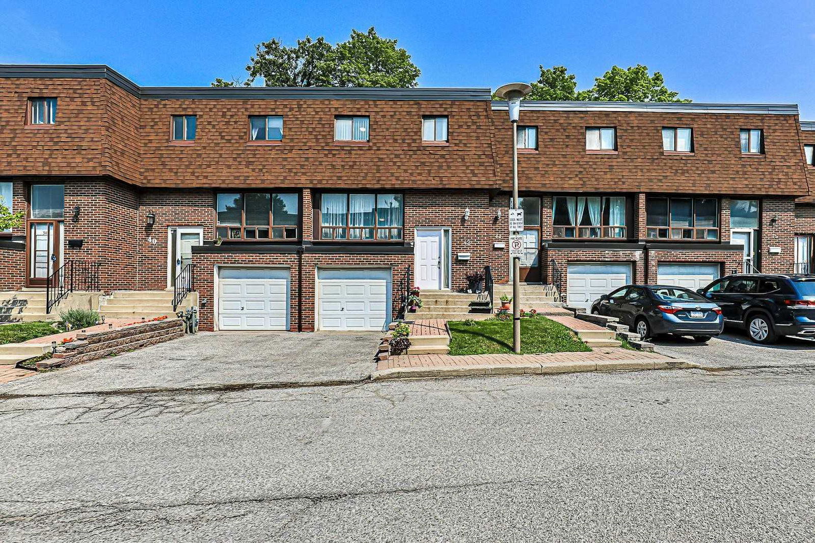 Stately Way Townhomes, Markham, Toronto