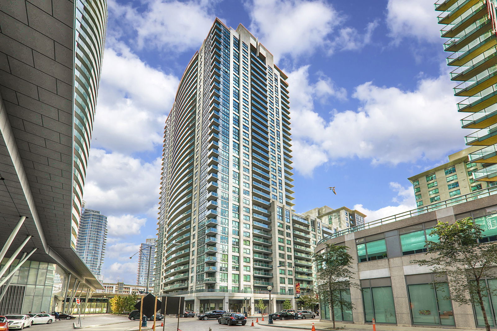 Exterior — Infinity III Condos, Downtown, Toronto