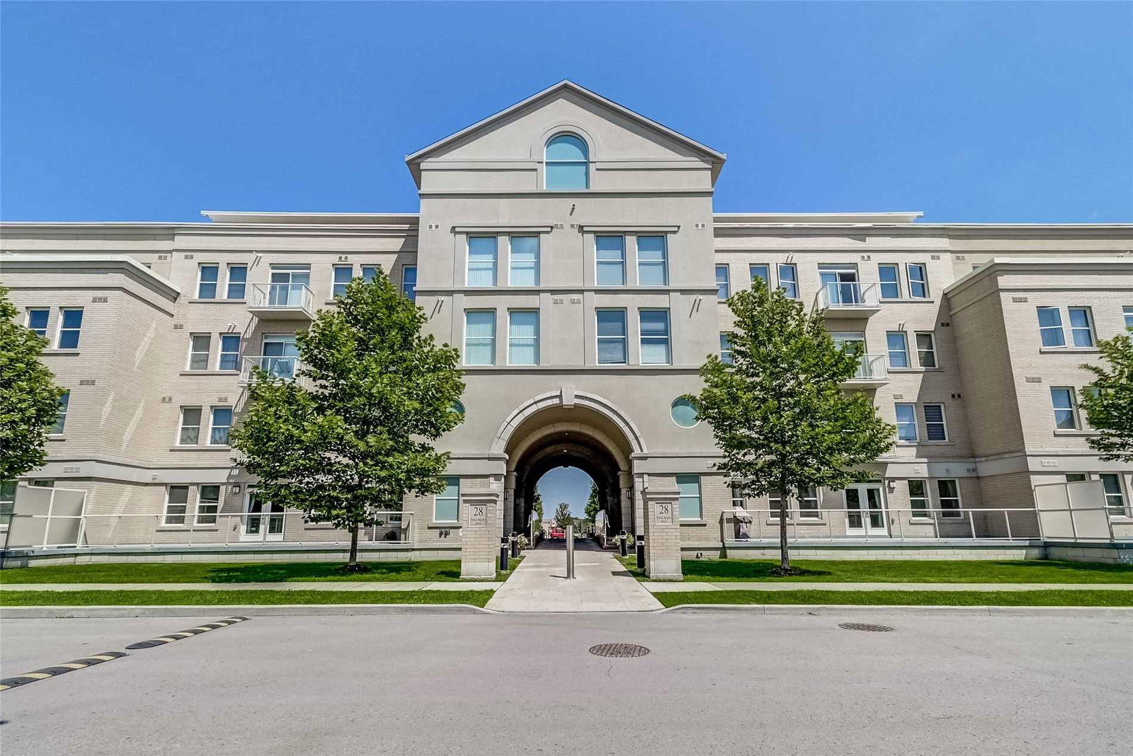 Garden Court Condos, Markham, Toronto