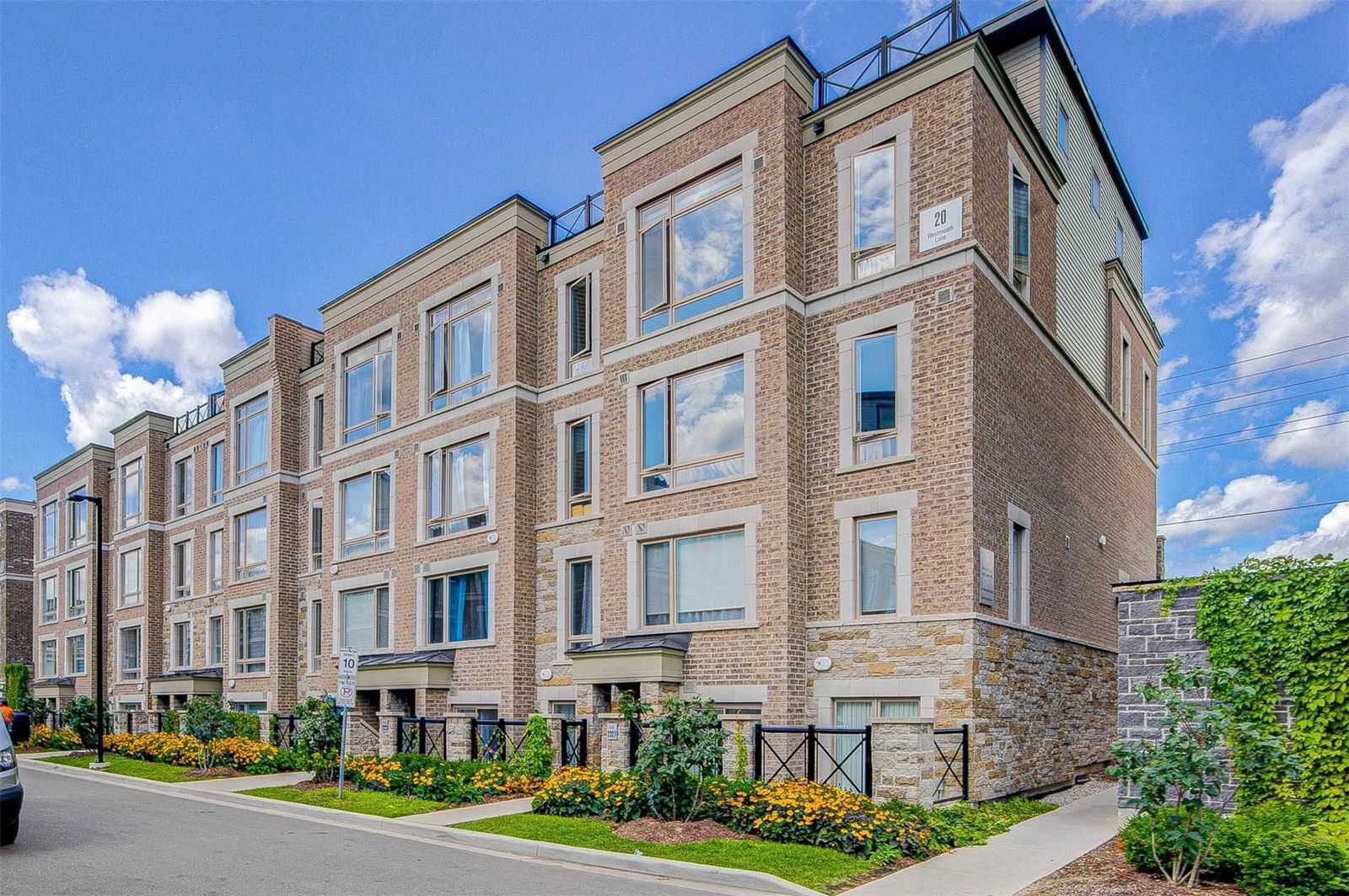 Grand Cornell Brownstones Townhomes, Markham, Toronto