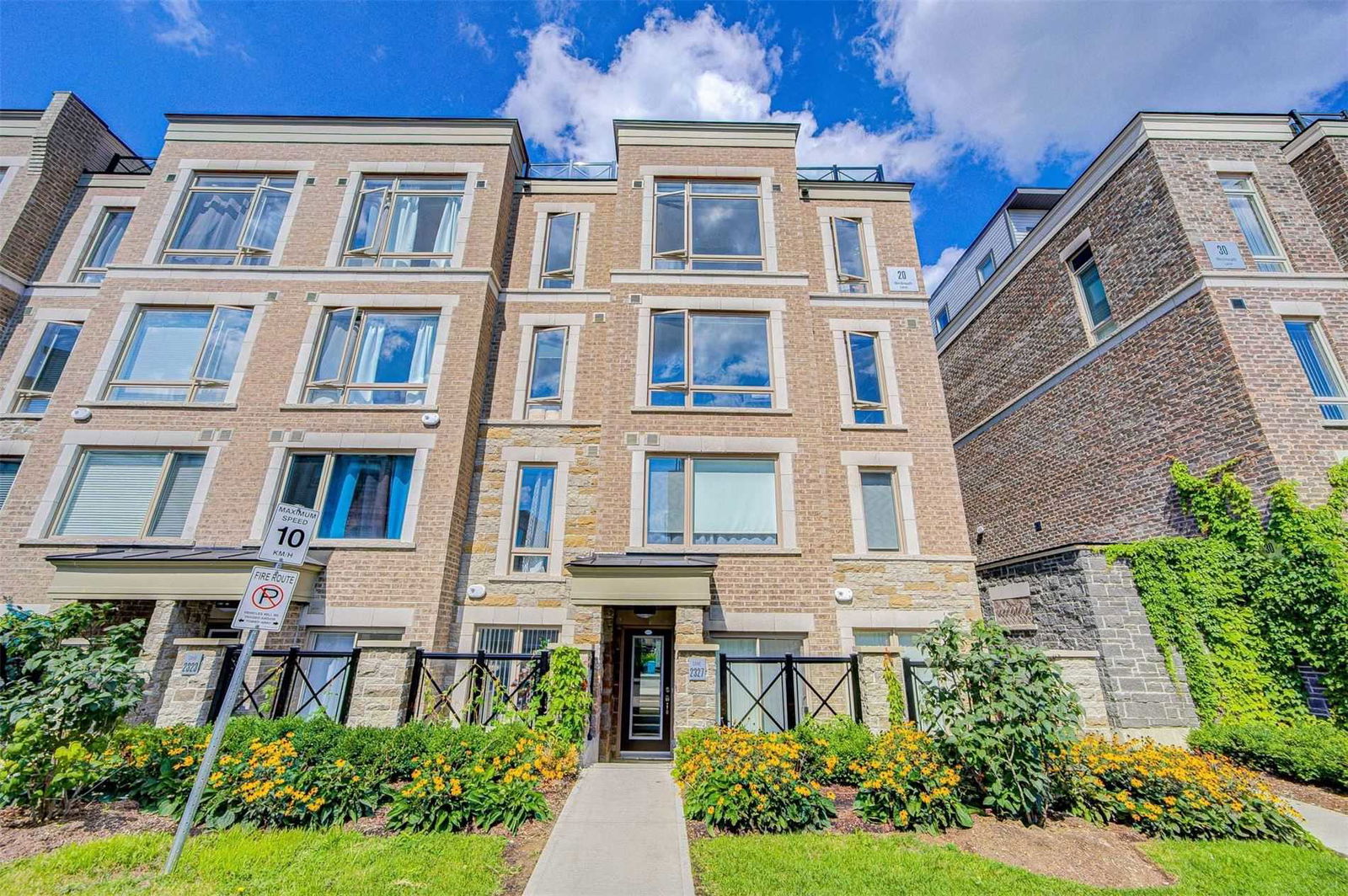 Grand Cornell Brownstones Townhomes, Markham, Toronto