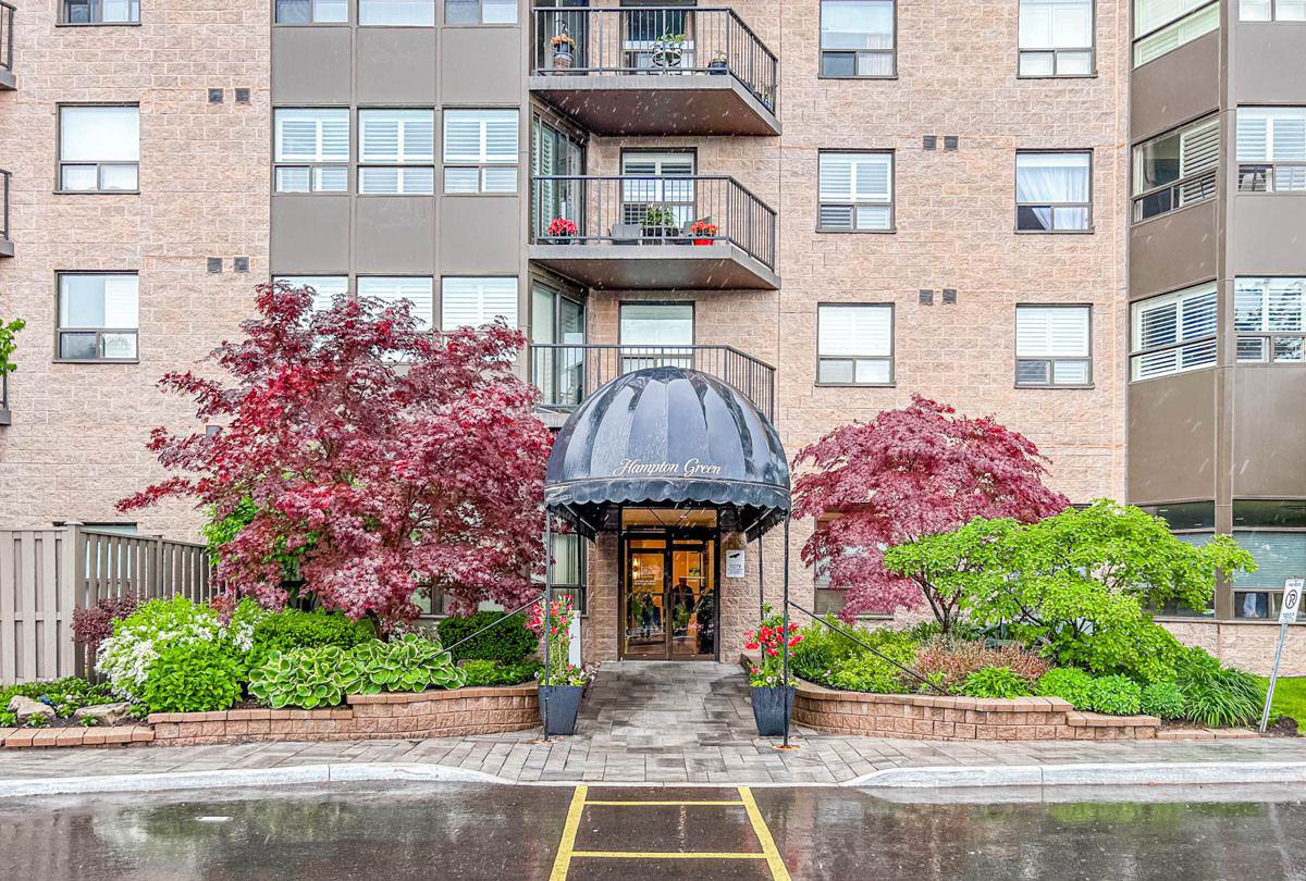 Entrance — Hampton Green Condos, Markham, Toronto