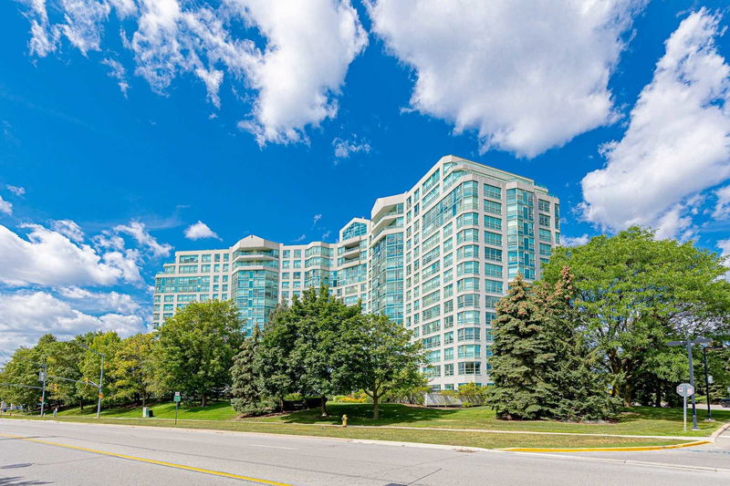 Landmark of Thornhill II Condos