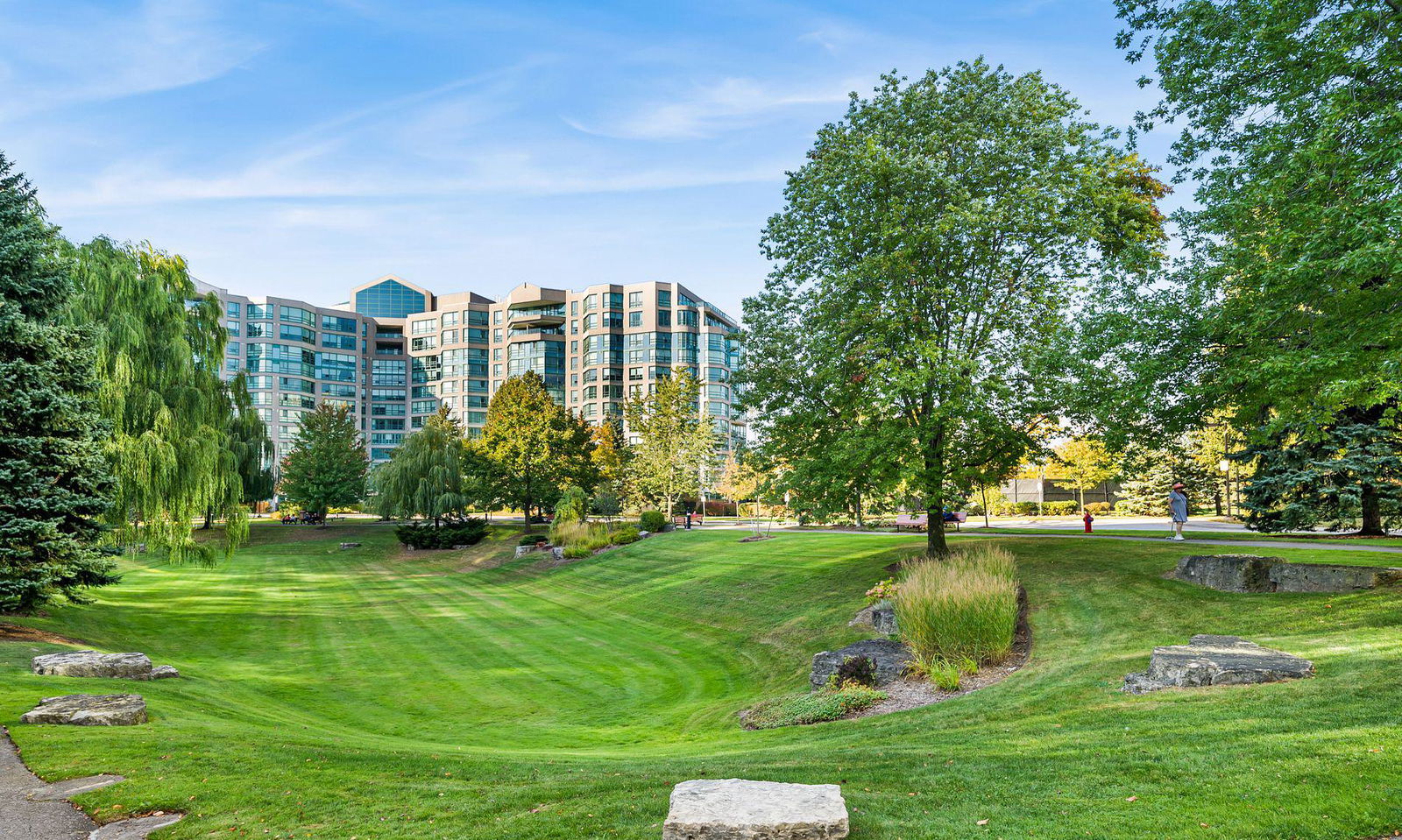 Landmark of Thornhill II Condos, Markham, Toronto