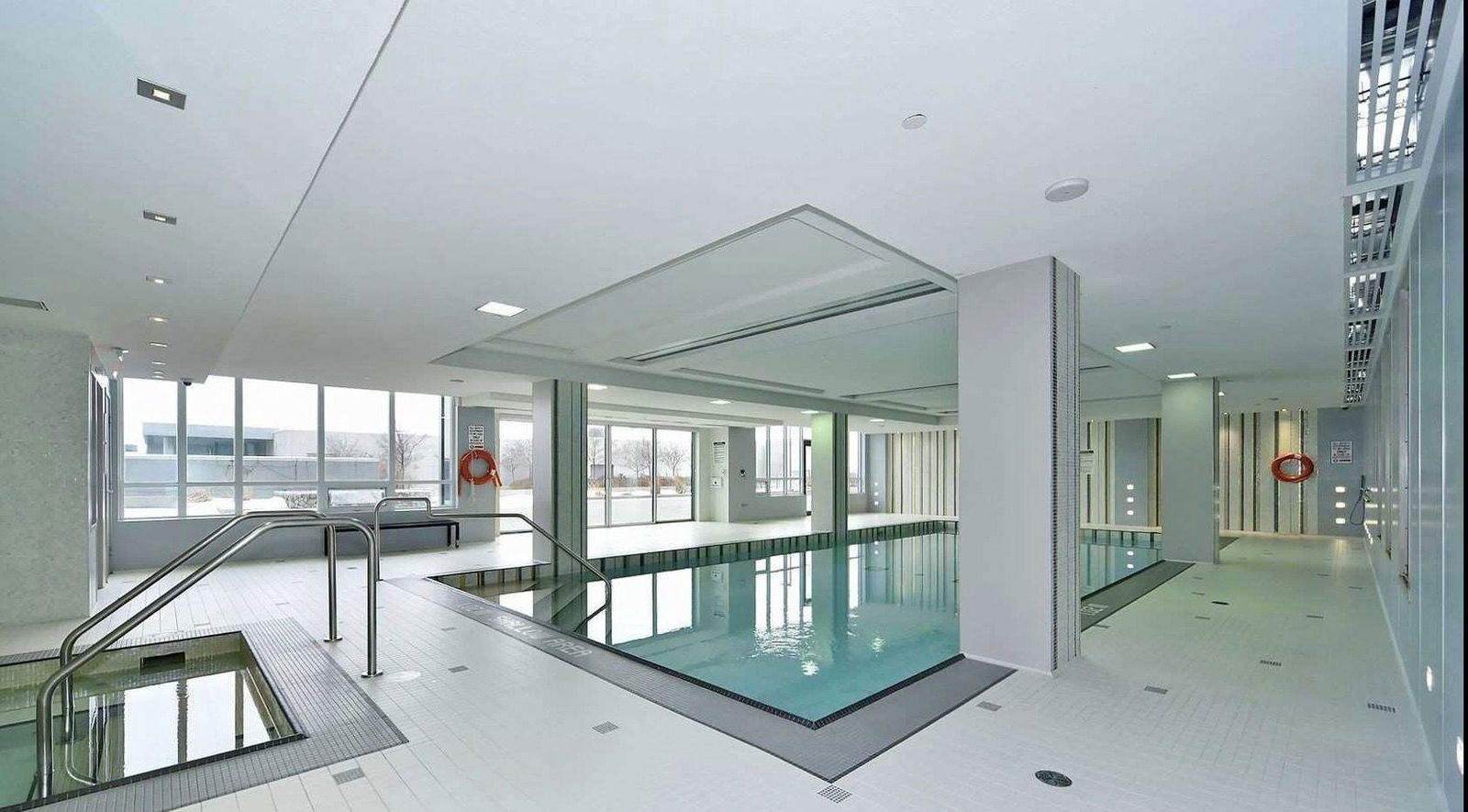 Pool — Parkside Tower Condos, Markham, Toronto