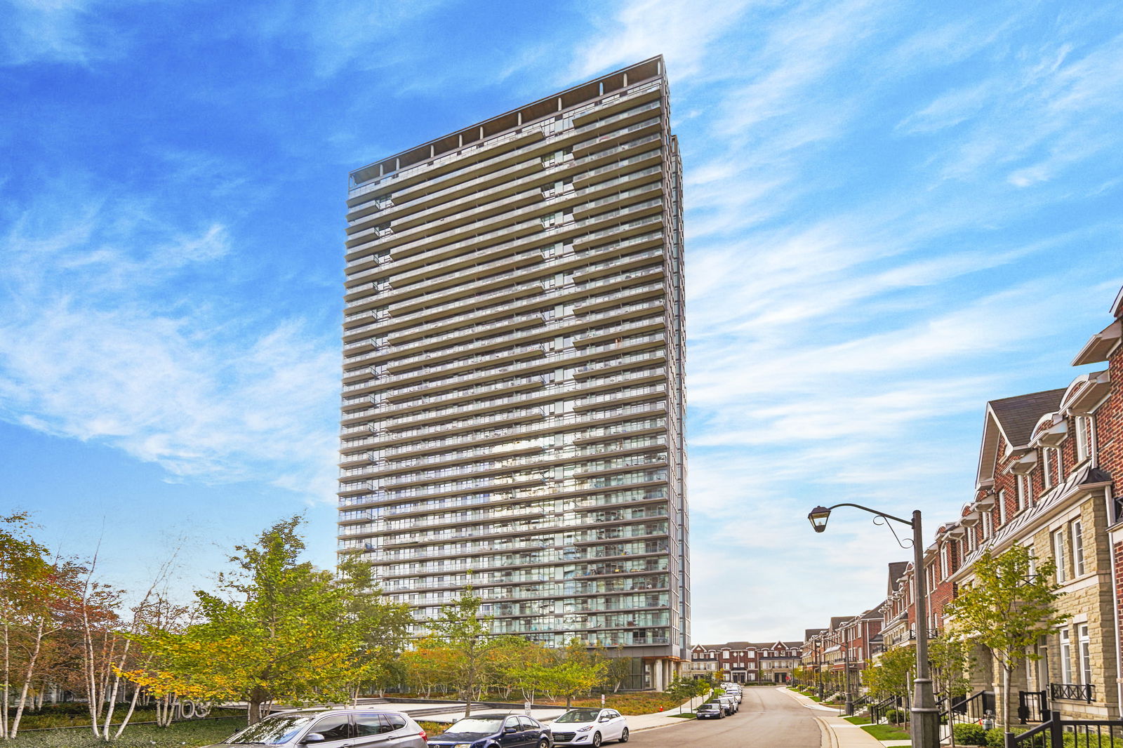 Exterior — NXT II Condos, West End, Toronto