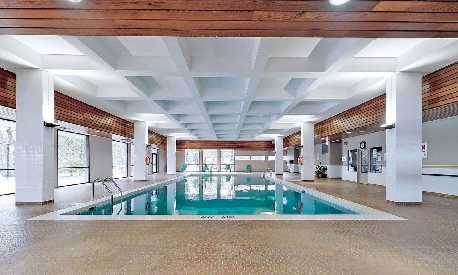 Pool — Thornhill Orchards Condos, Markham, Toronto