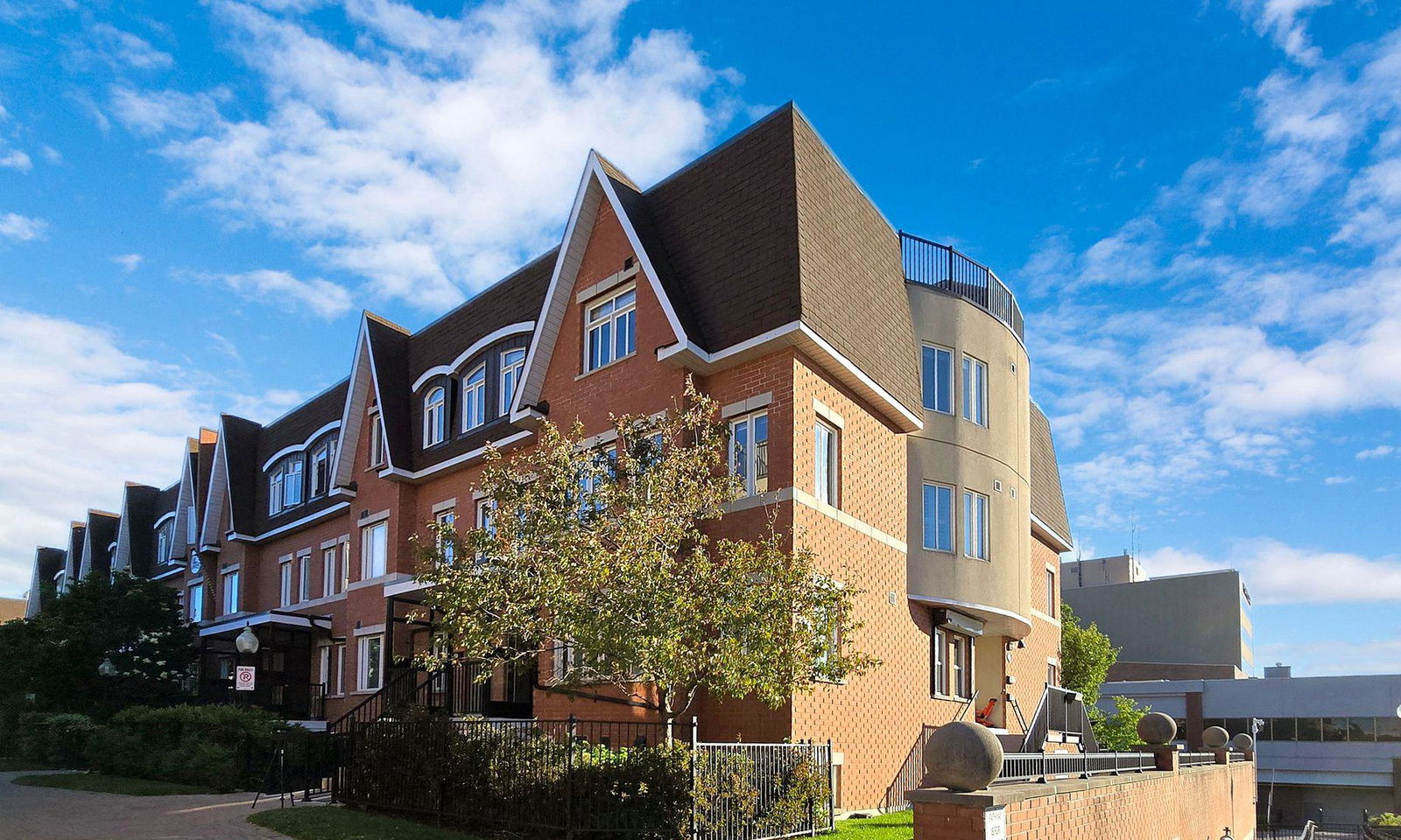 Olde Thornhill Village Townhomes, Markham, Toronto