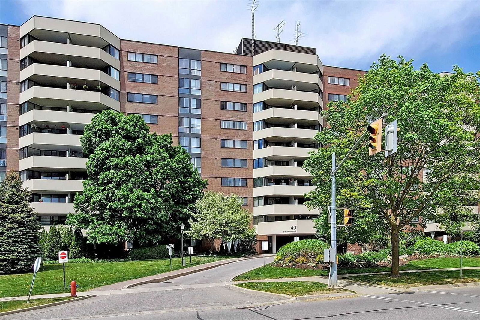 40 Baif Condos, Richmond Hill, Toronto