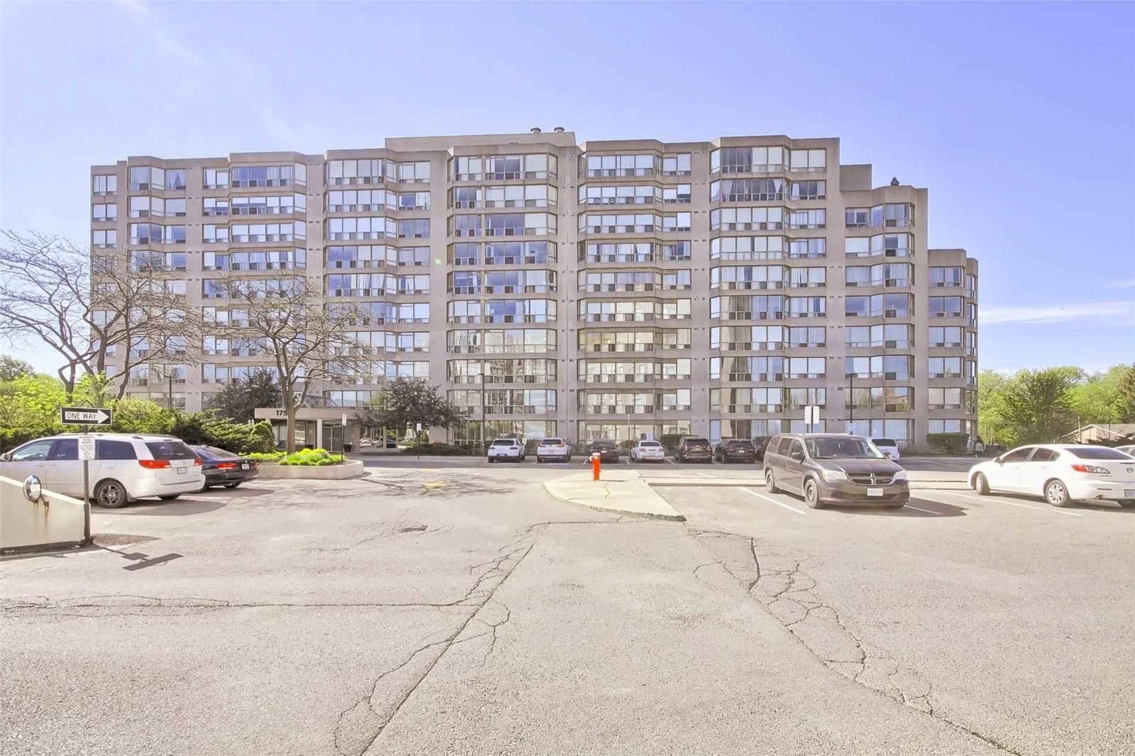 Cedar Gate II Condos, Richmond Hill, Toronto