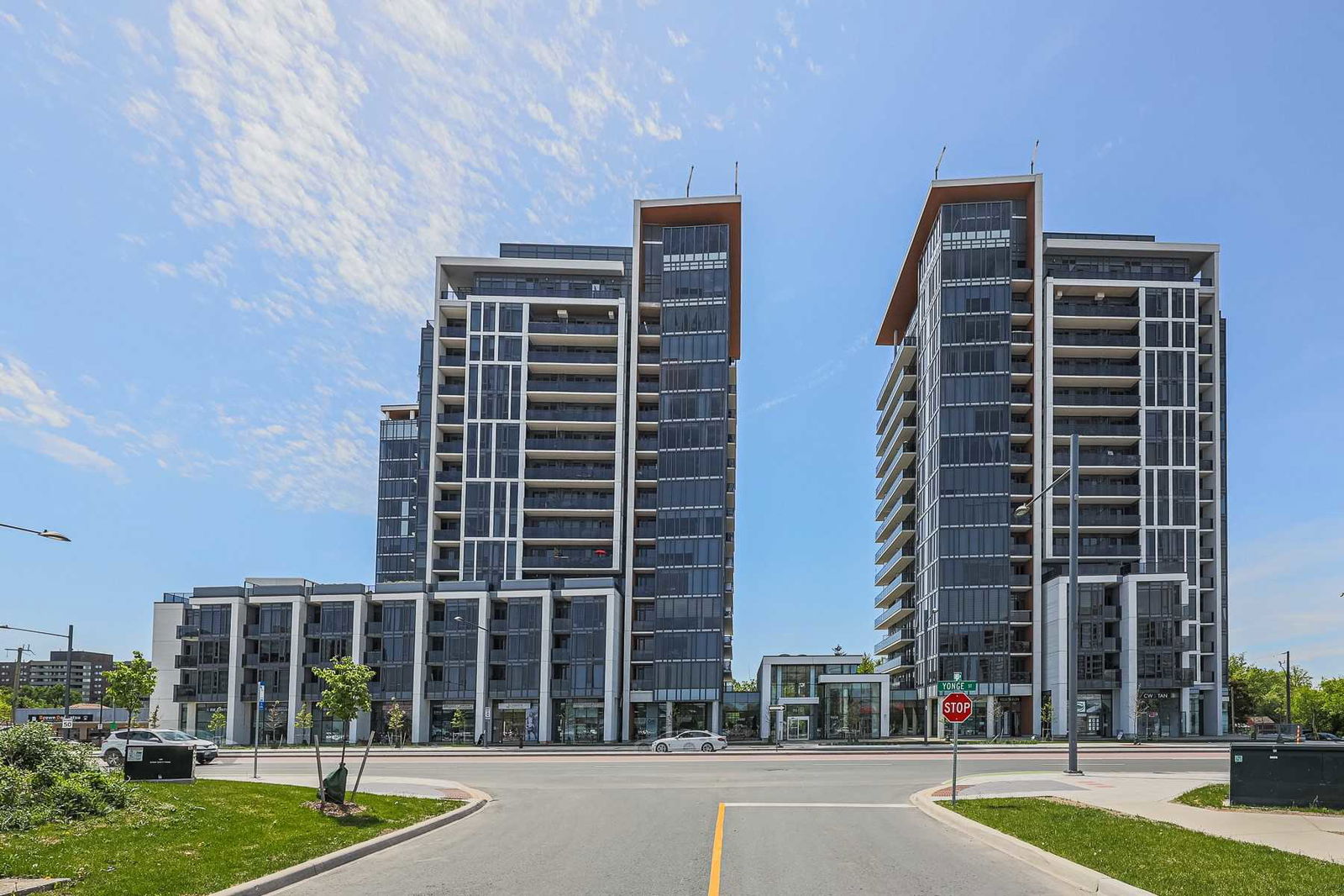 Grand Palace Condominiums, Richmond Hill, Toronto