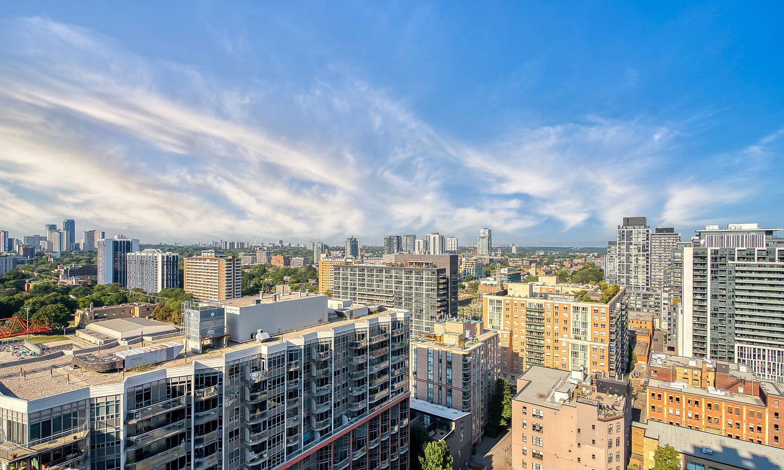 Skyline — Post House, Downtown, Toronto