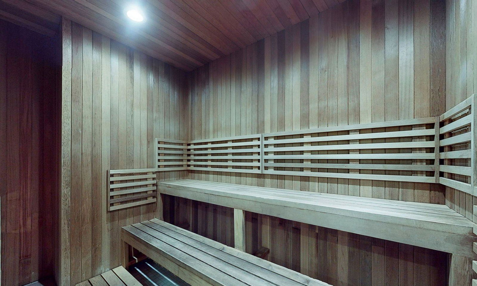 Sauna — Royal Gardens II Condos, Richmond Hill, Toronto