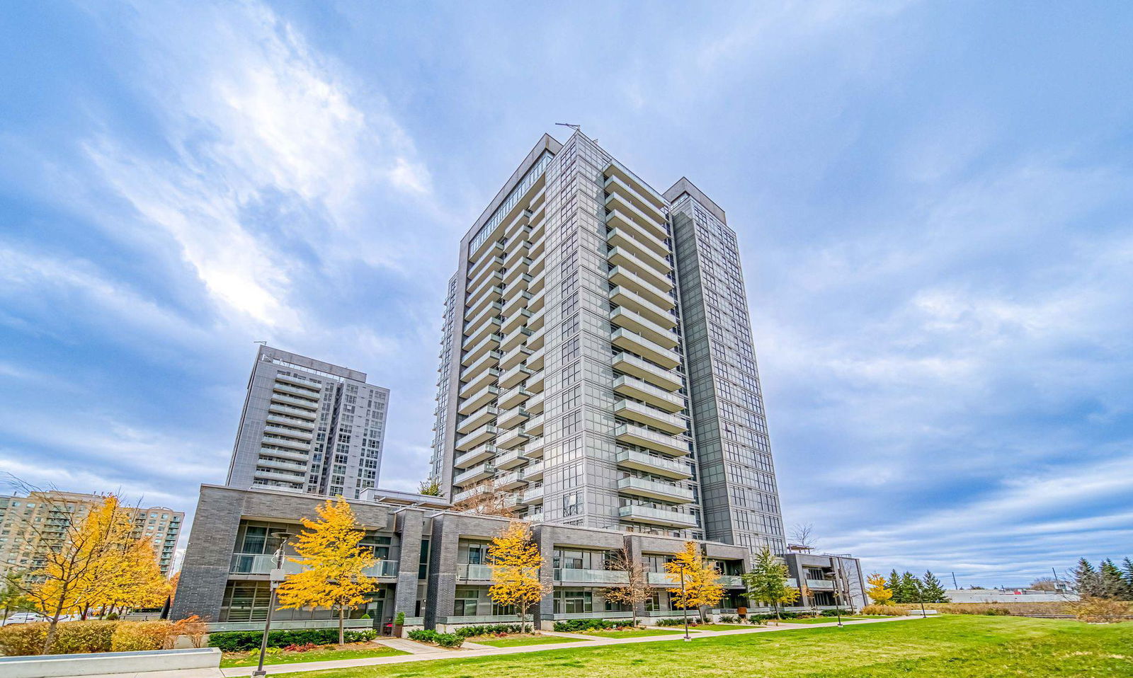 SkyCity Condos, Richmond Hill, Toronto