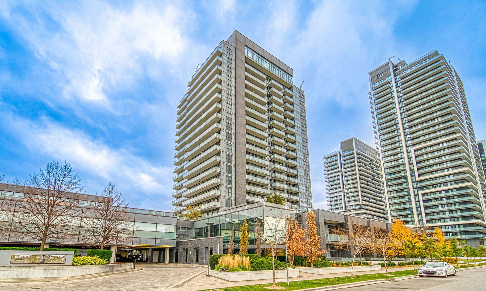 Exterior Side — SkyCity Condos, Richmond Hill, Toronto