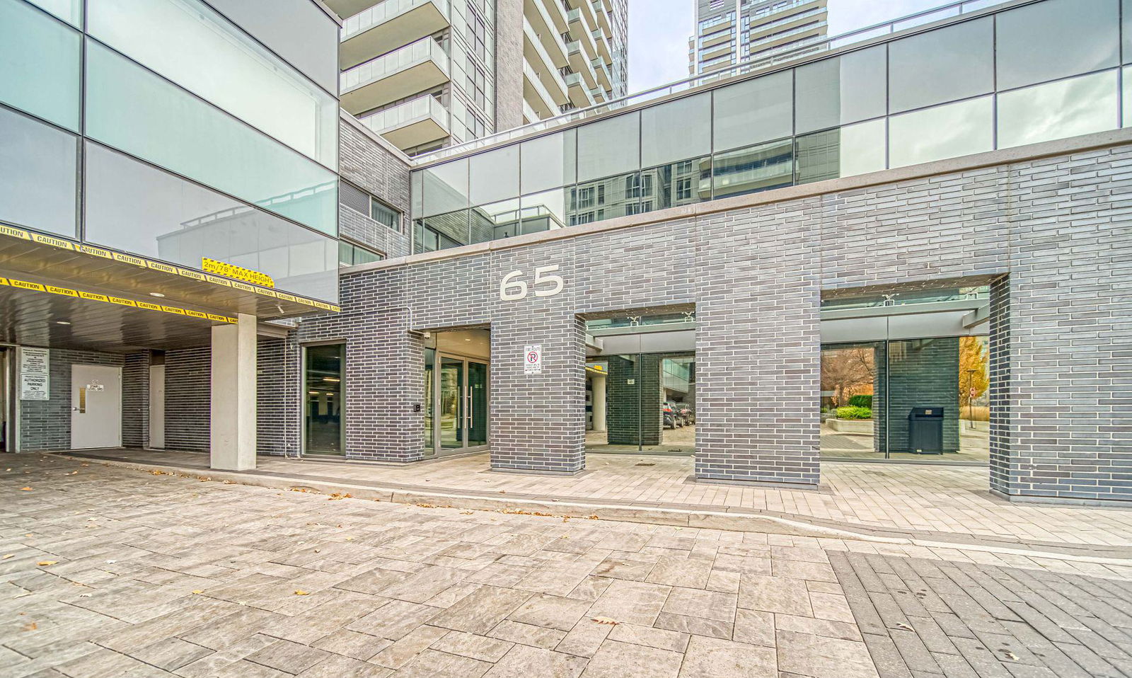 Entrance — SkyCity Condos, Richmond Hill, Toronto