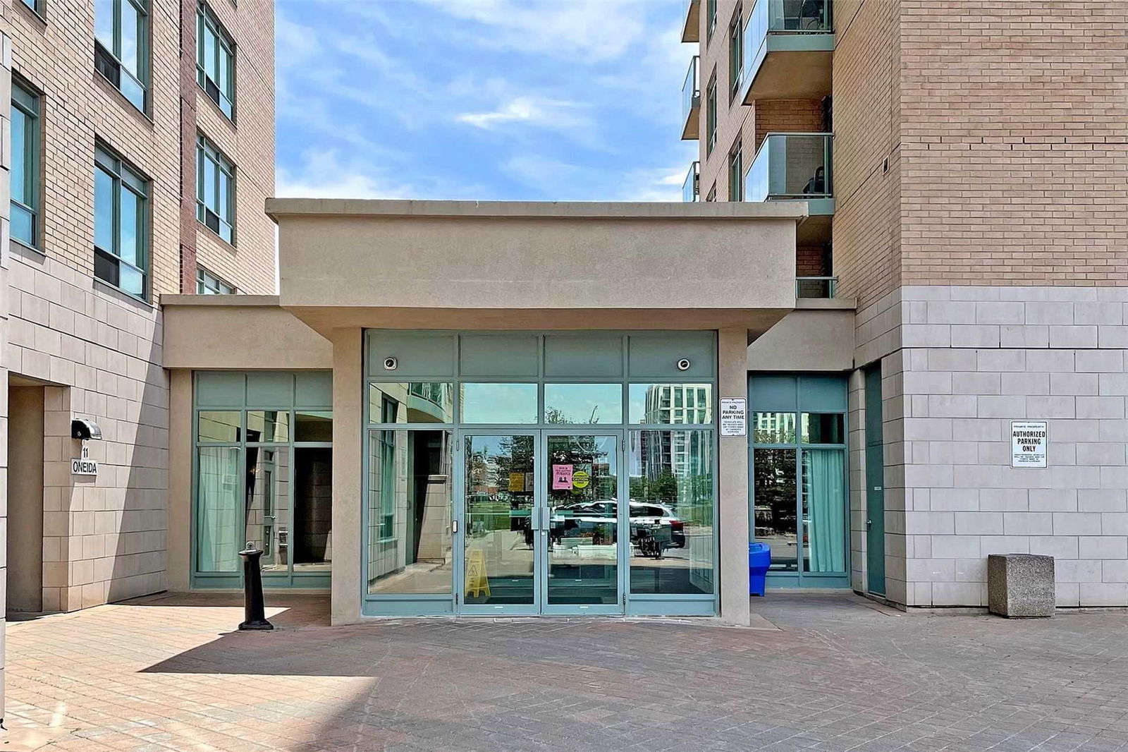 The Gates of Bayview IV Glen Condos, Richmond Hill, Toronto