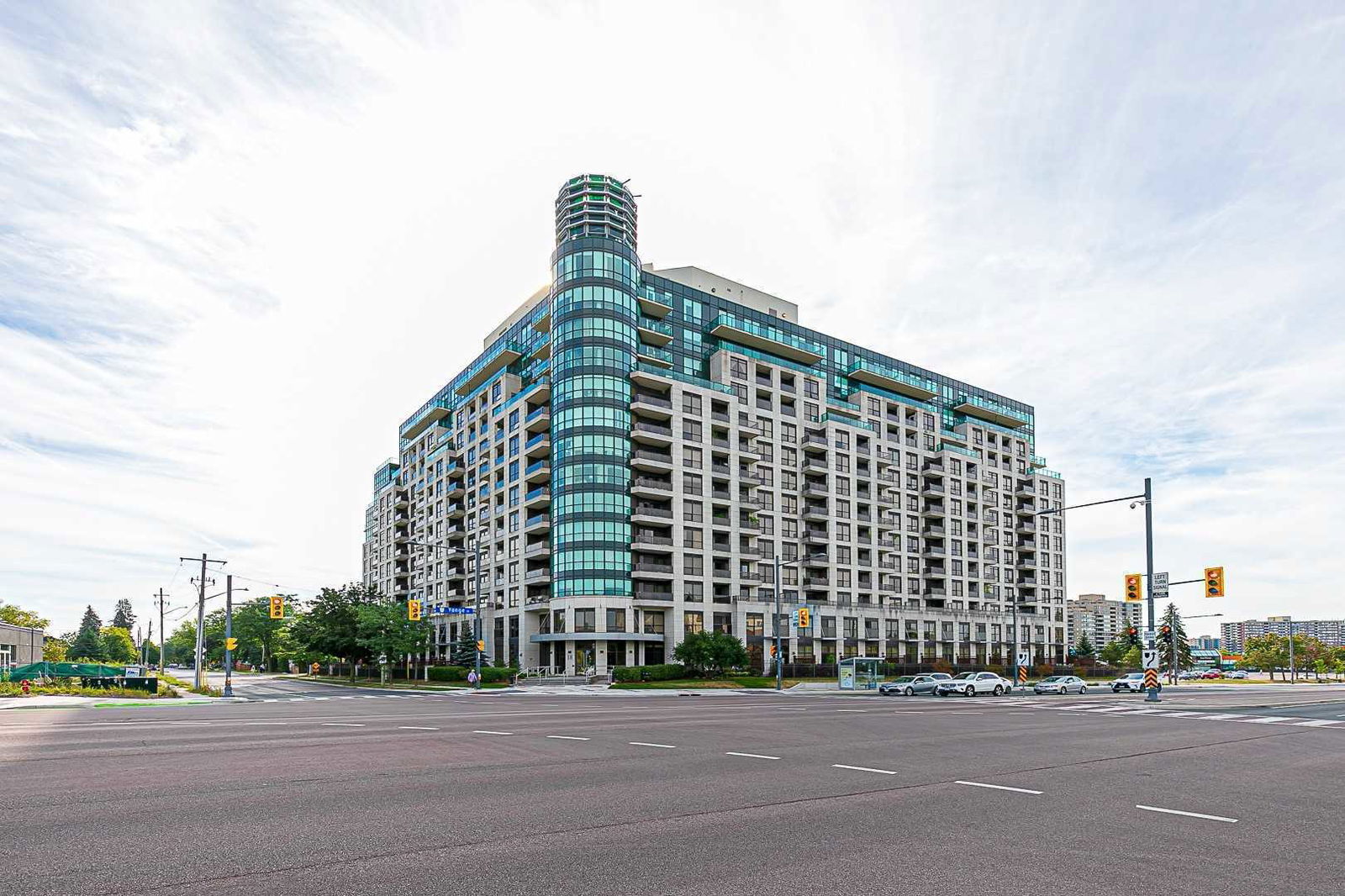 The Richmonde Condos, Richmond Hill, Toronto