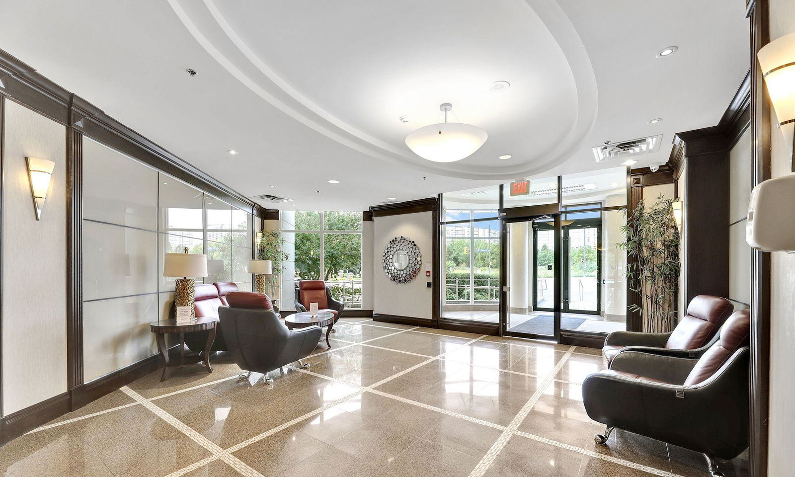 Lobby — The Richmonde Condos, Richmond Hill, Toronto