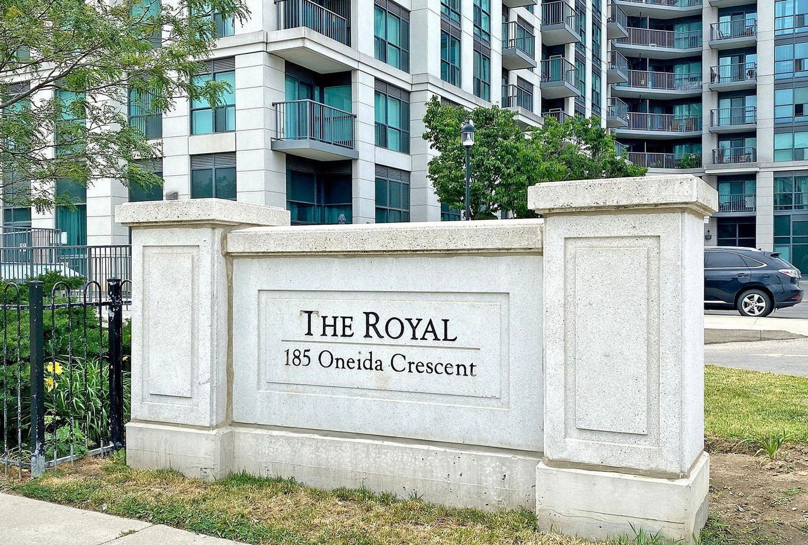 The Royal at Bayview Glen Condos, Richmond Hill, Toronto