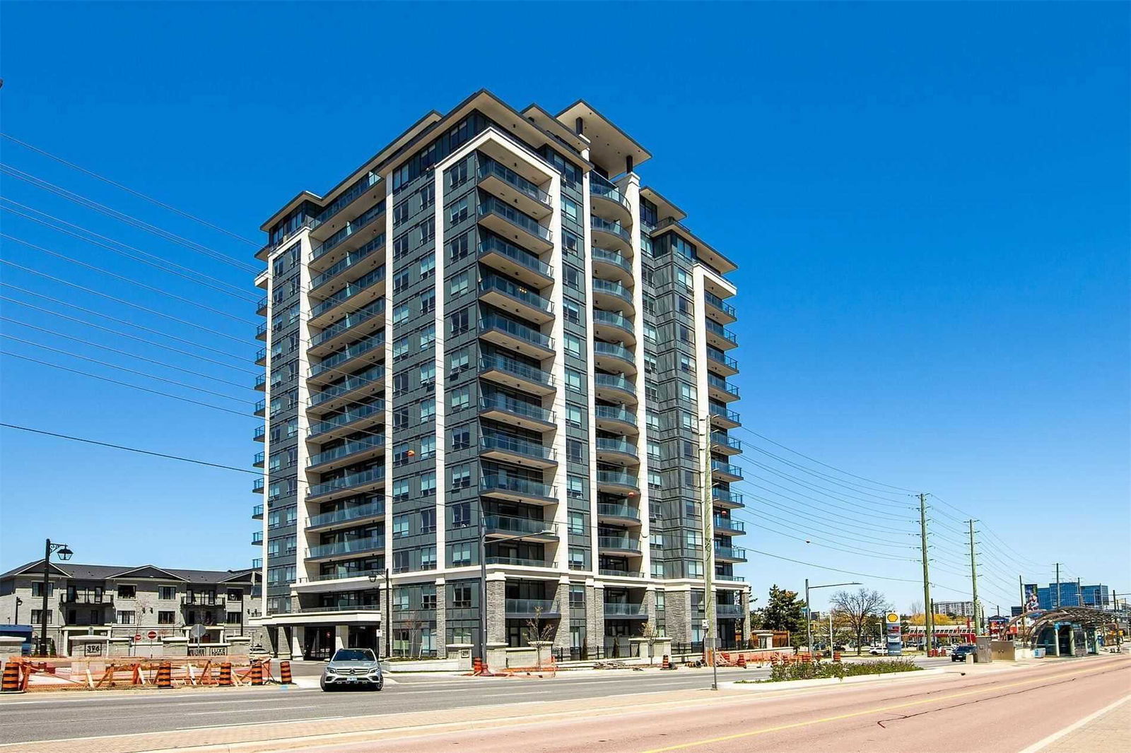 Valleymede Towers Condos, Richmond Hill, Toronto