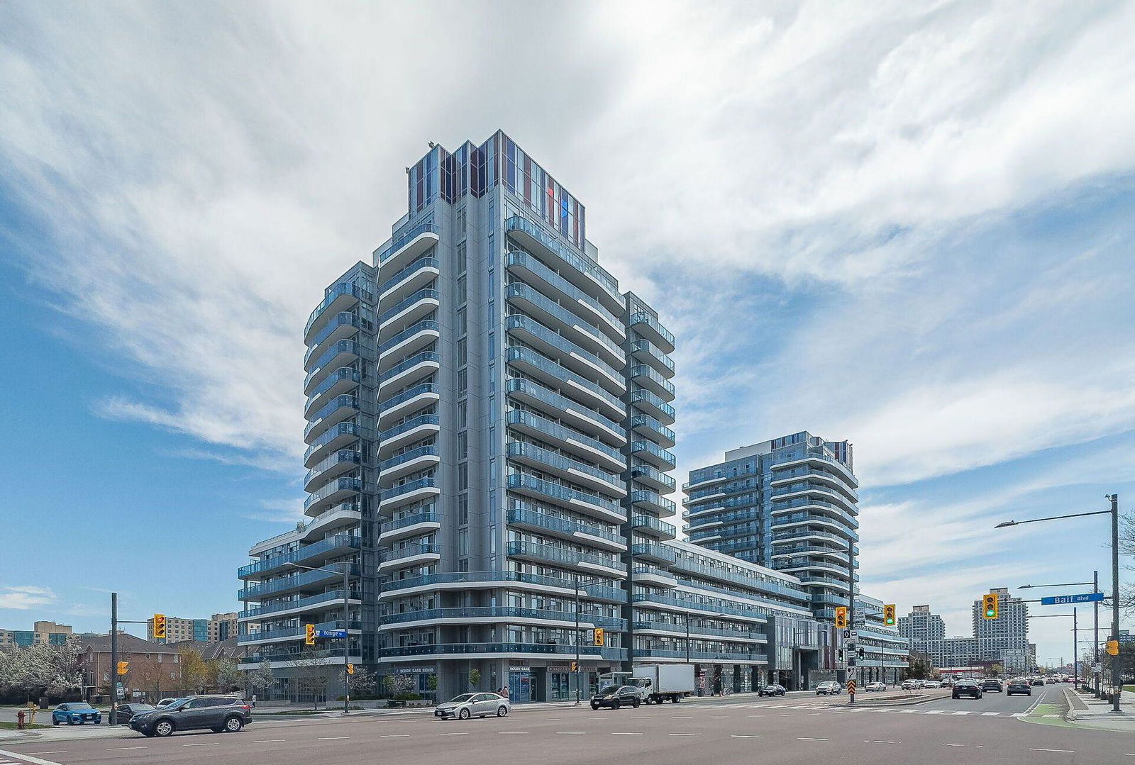 Exterior Side — Xpression Condos, Richmond Hill, Toronto