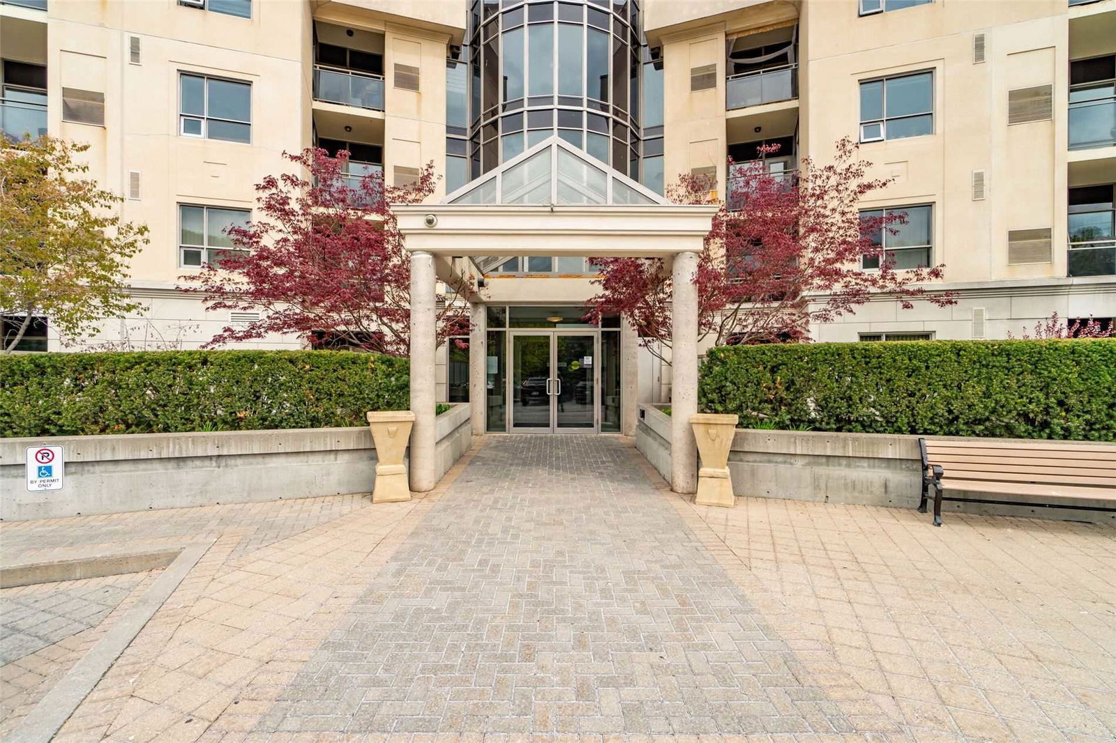 8209 Islington Ave Condos, Vaughan, Toronto