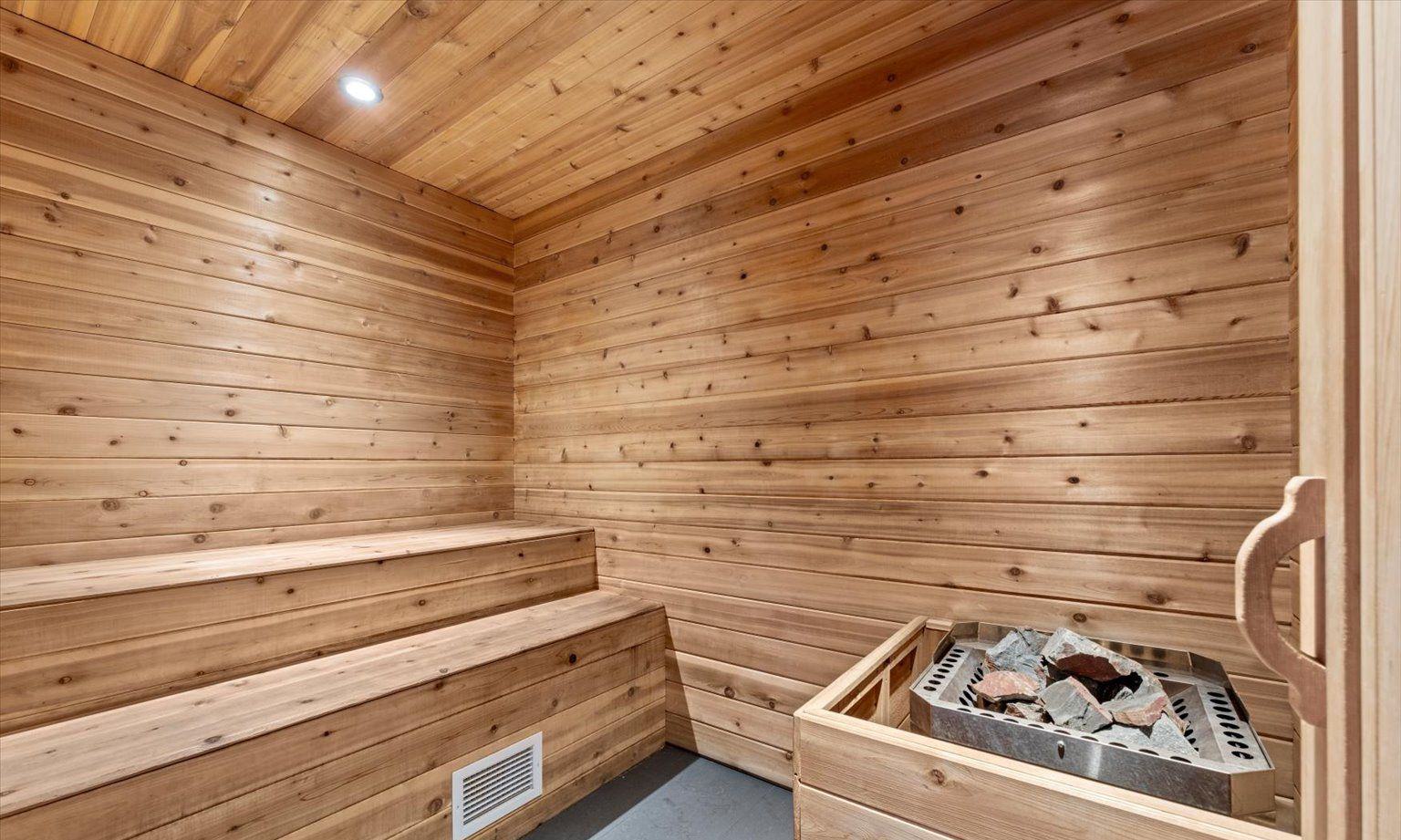 Sauna — Avenue on 7 Condos, Vaughan, Toronto