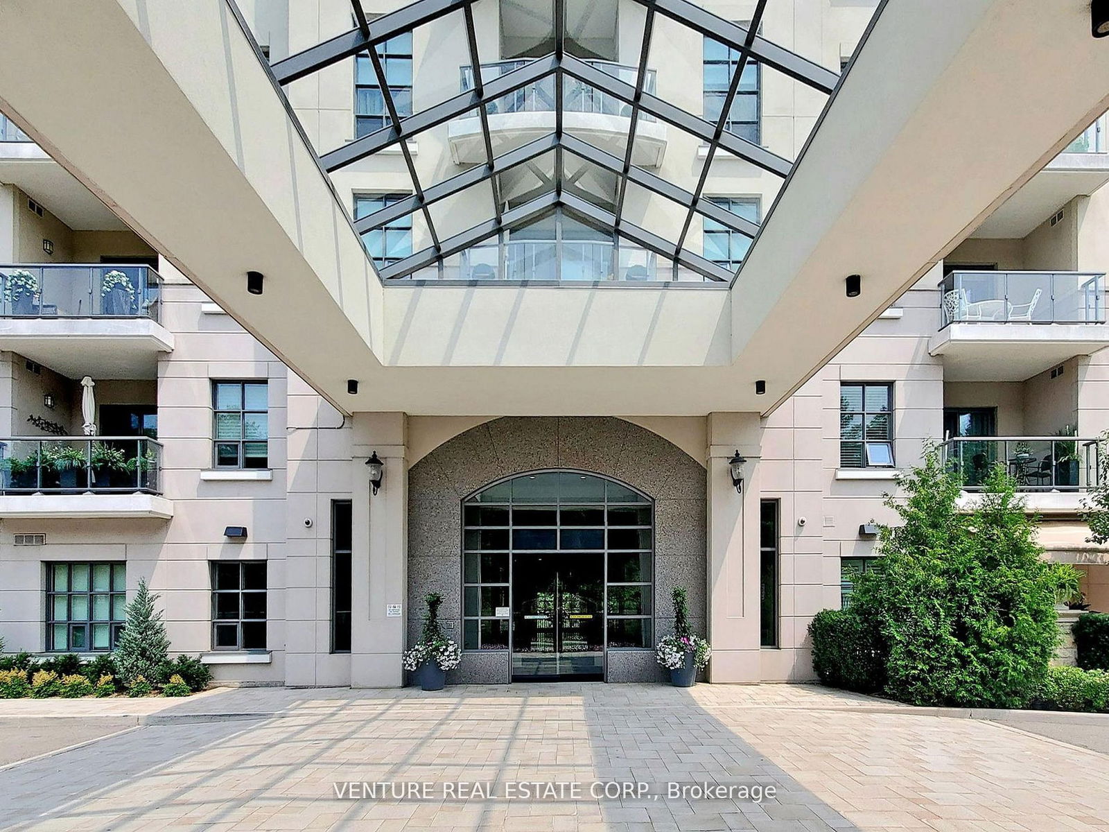 Entrance — Capo Di Monte Condos, Vaughan, Toronto