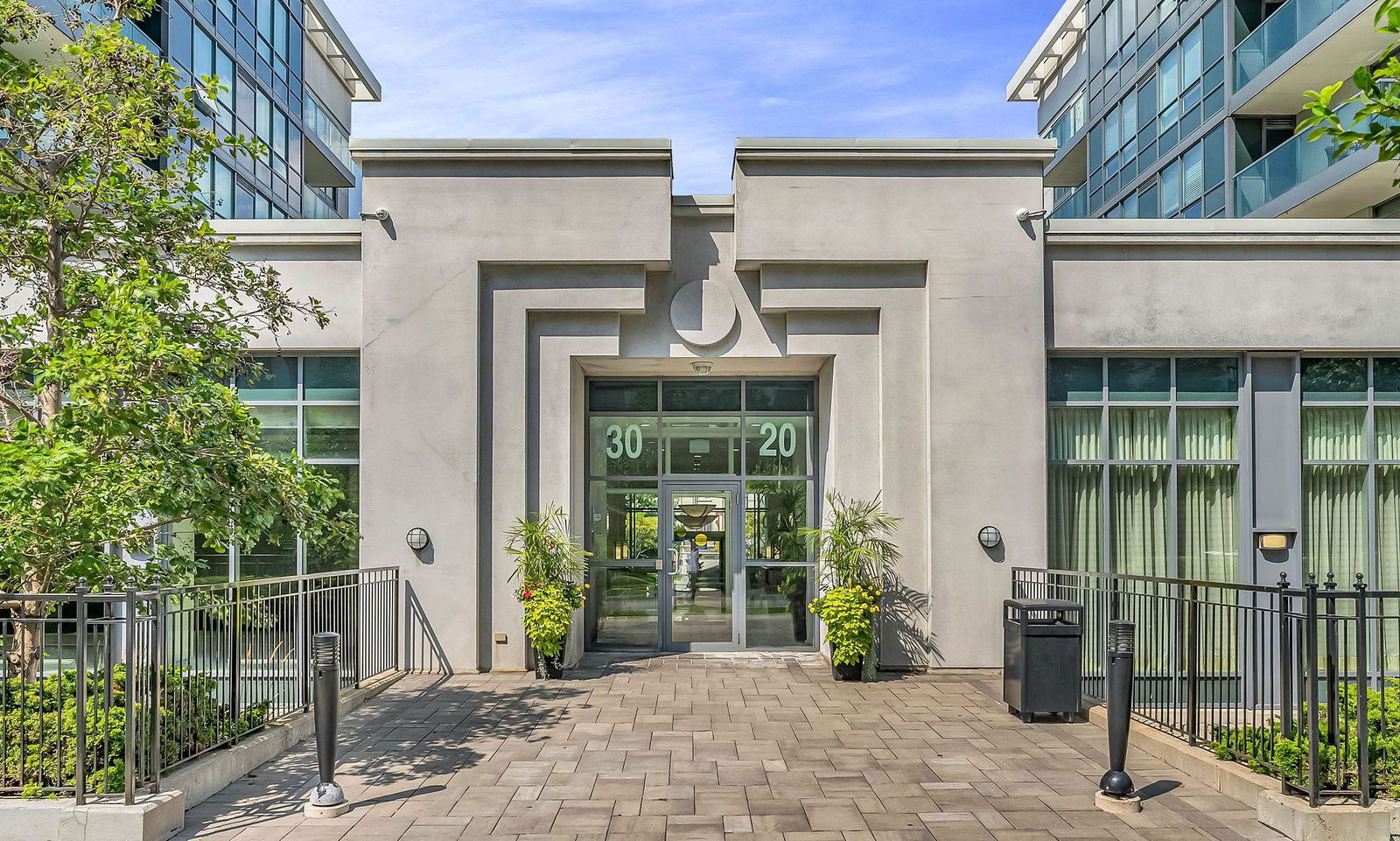 Entrance — Central Park Condos & Towns, Vaughan, Toronto