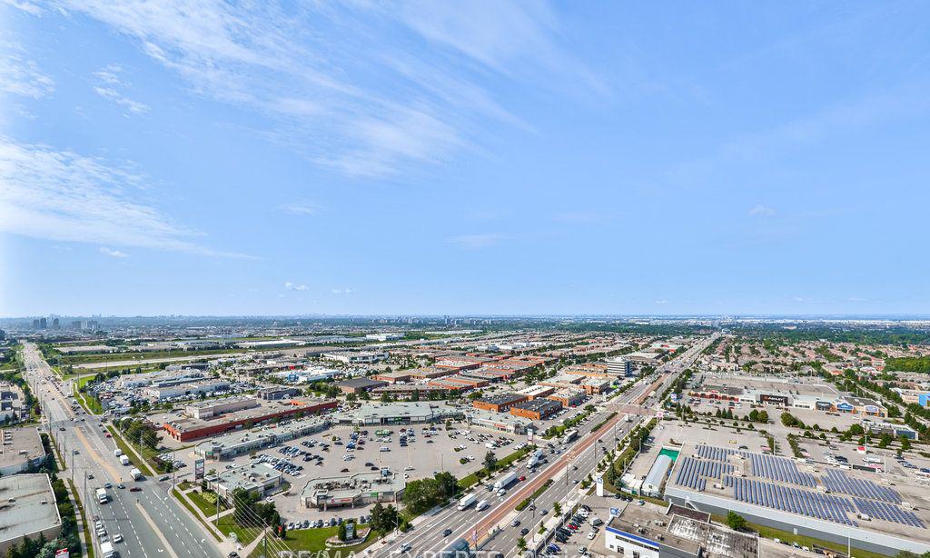 Centro Square Condominiums, Vaughan, Toronto