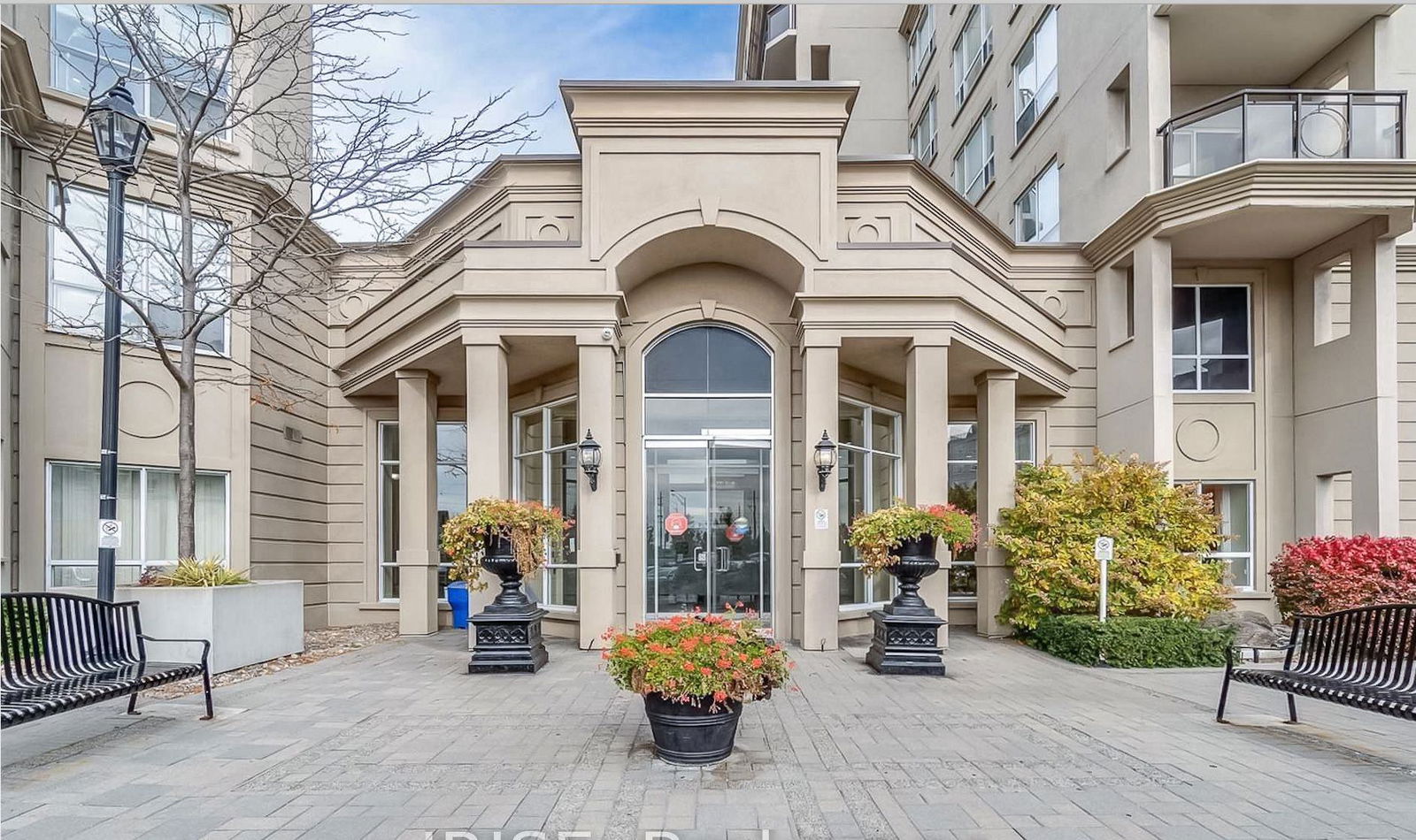 Entrance — Chateau Park Condos, Vaughan, Toronto