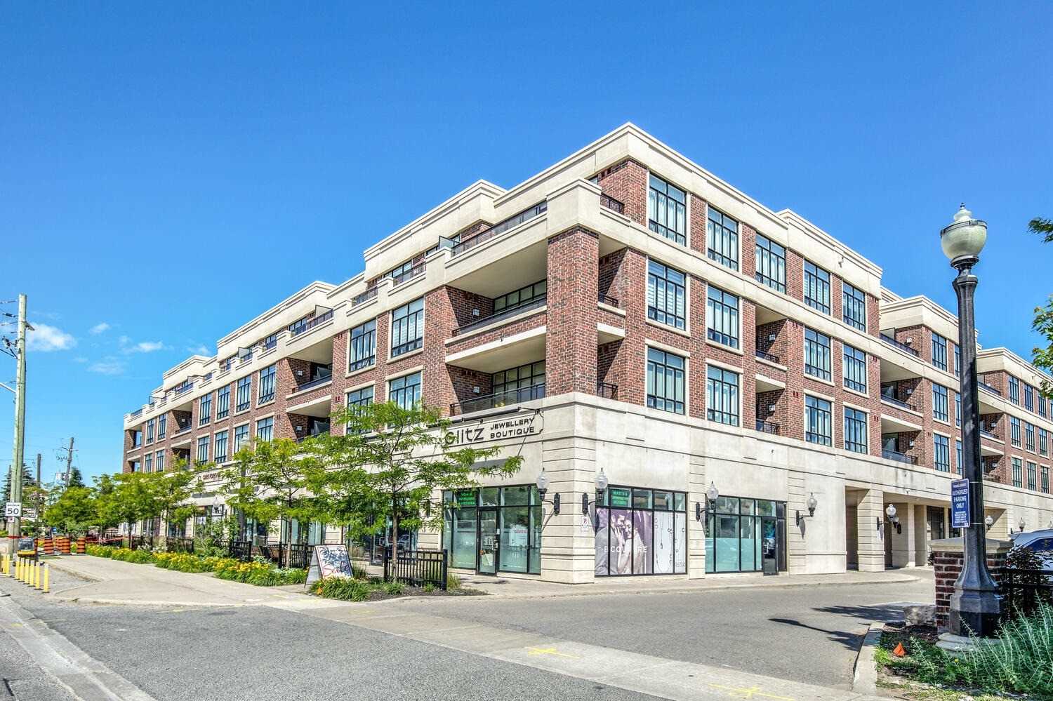 Courtyards of Maple Condos, Vaughan, Toronto