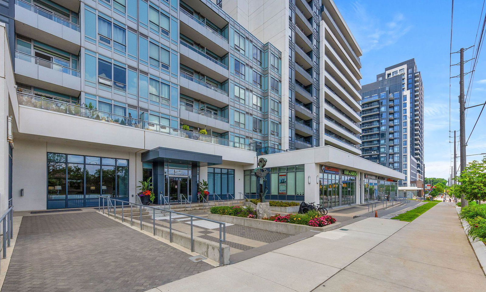 Entrance — Legacy Park Condos, Vaughan, Toronto