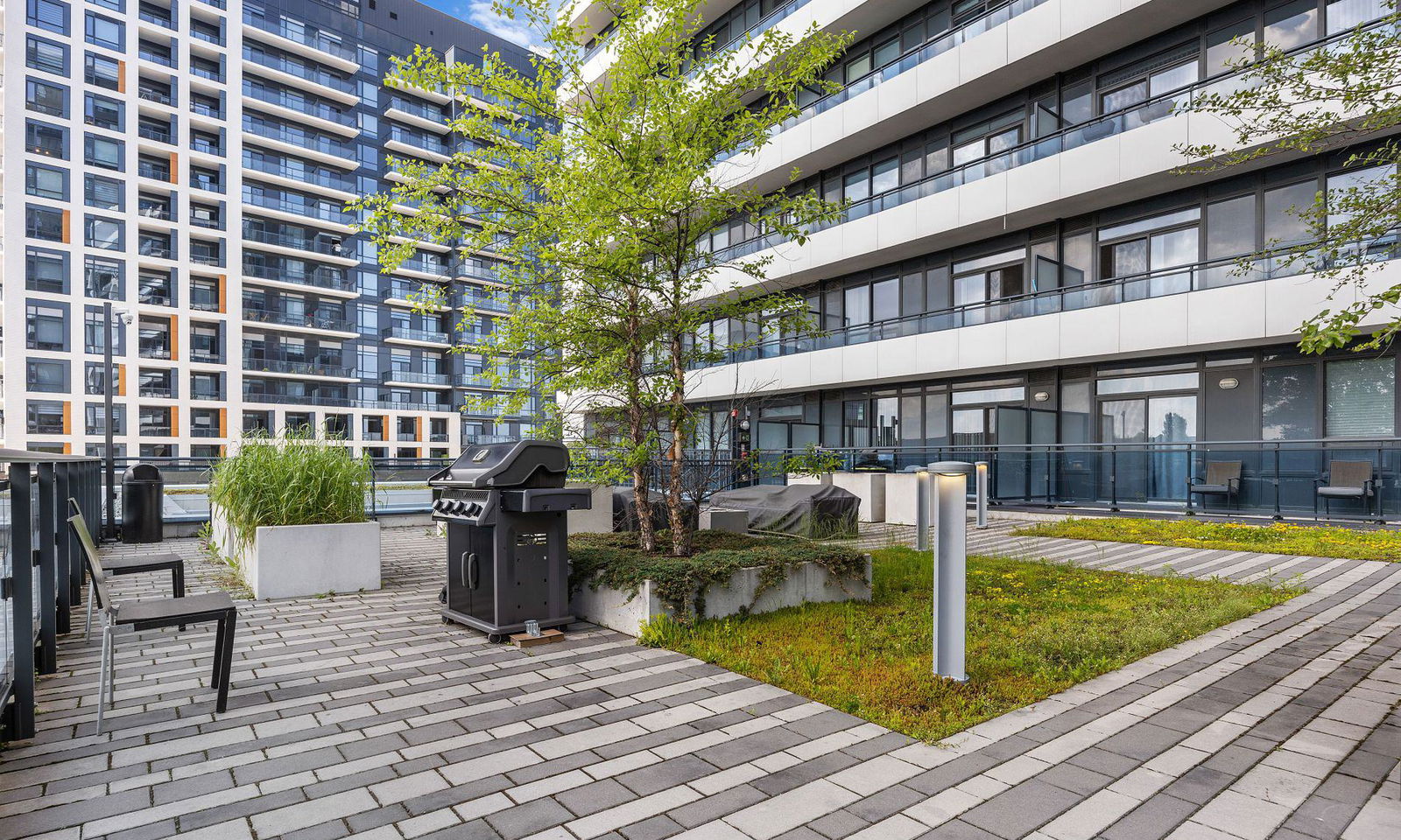 BBQ — Legacy Park Condos, Vaughan, Toronto