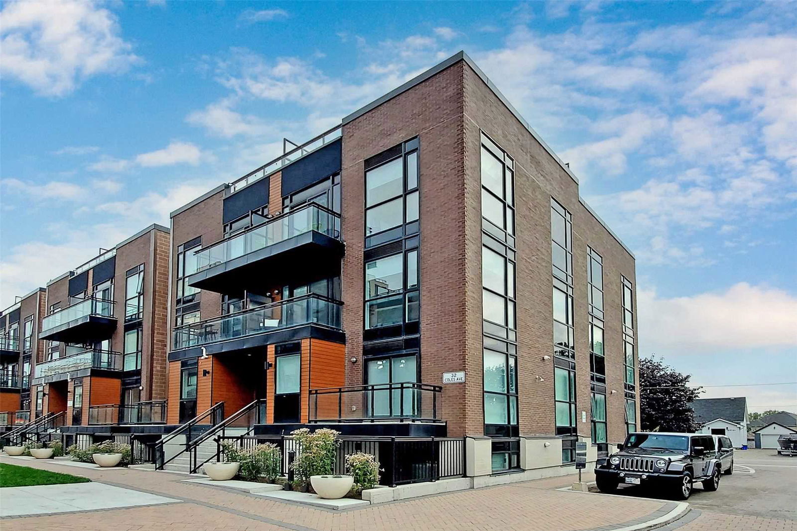 Oggi Townhomes, Vaughan, Toronto