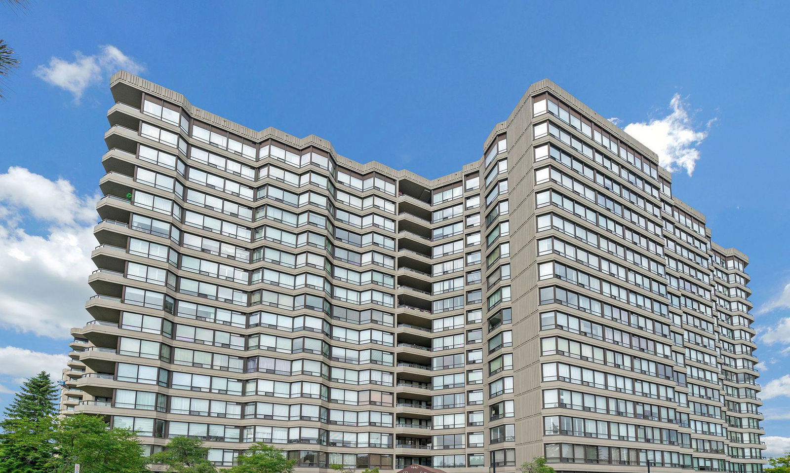 Exterior Side — Promenade Towers Condos, Vaughan, Toronto