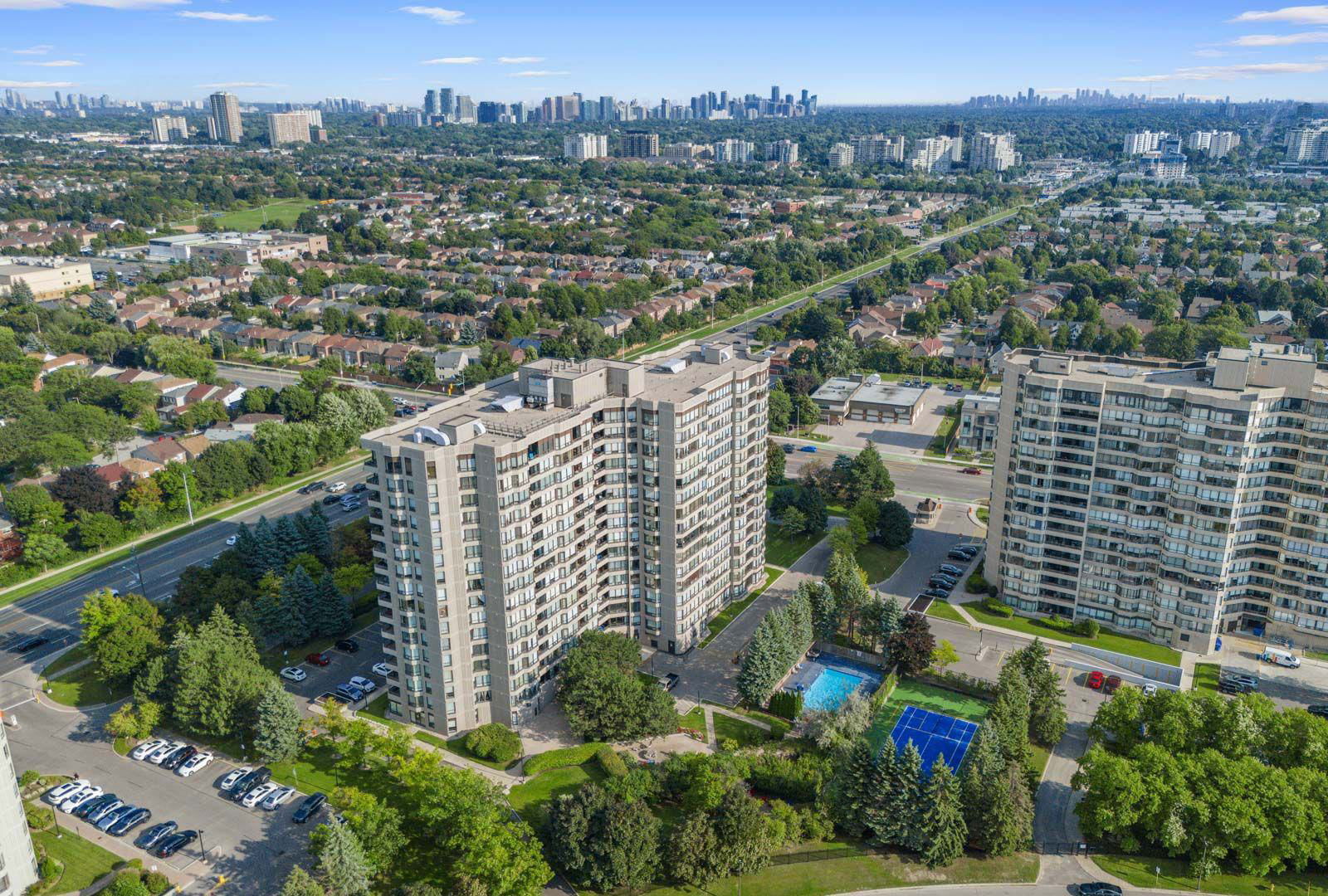 Promenade Towers Condos, Vaughan, Toronto