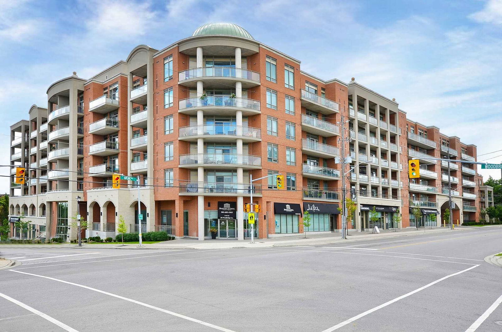 Renaissance Court Condos, Vaughan, Toronto