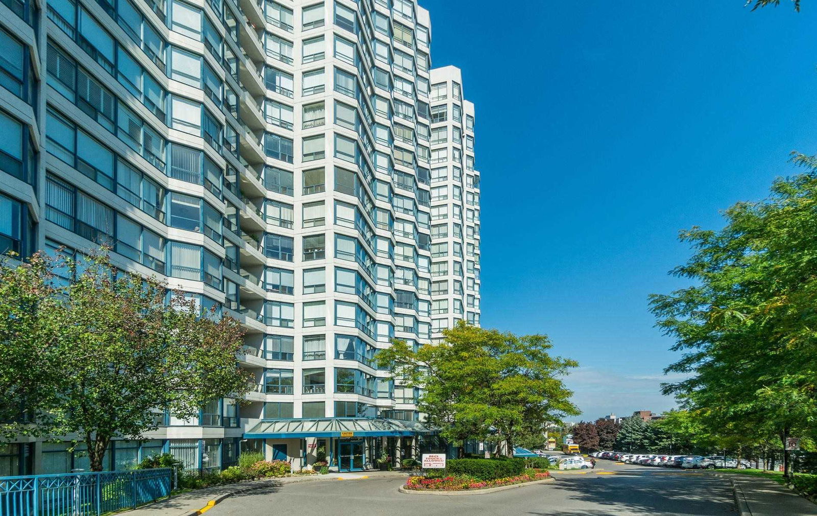 Skyrise on Yonge Condos, Vaughan, Toronto