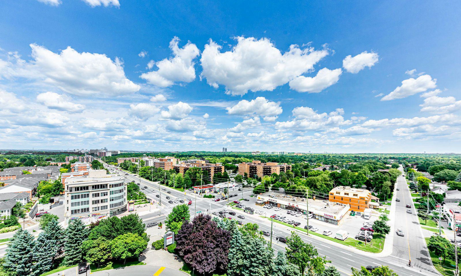 Skyline — Skyrise on Yonge Condos, Vaughan, Toronto