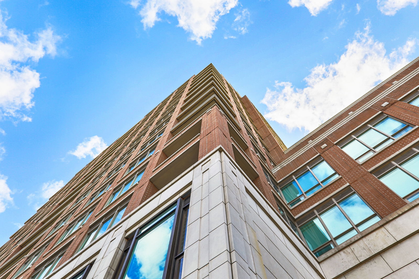 Exterior Sky — The Avenue, Midtown, Toronto