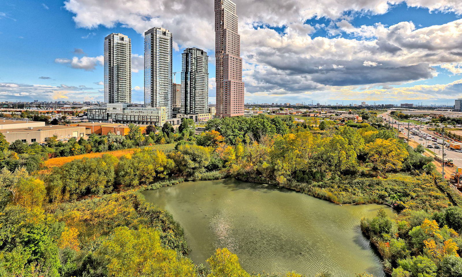 Skyline — The Met Condos, Vaughan, Toronto