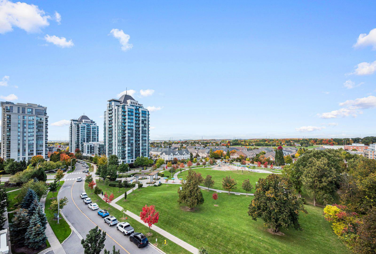 Skyline — The Vista Condos, Vaughan, Toronto