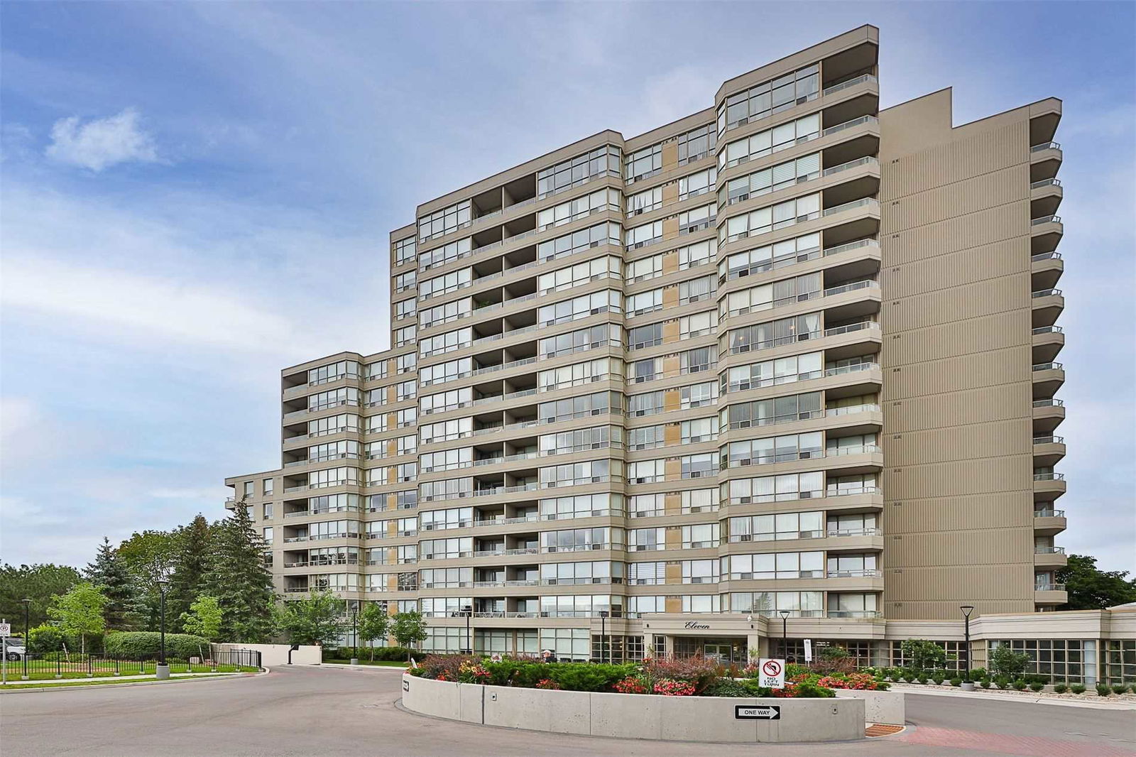 Townsgate Condominium II, Vaughan, Toronto