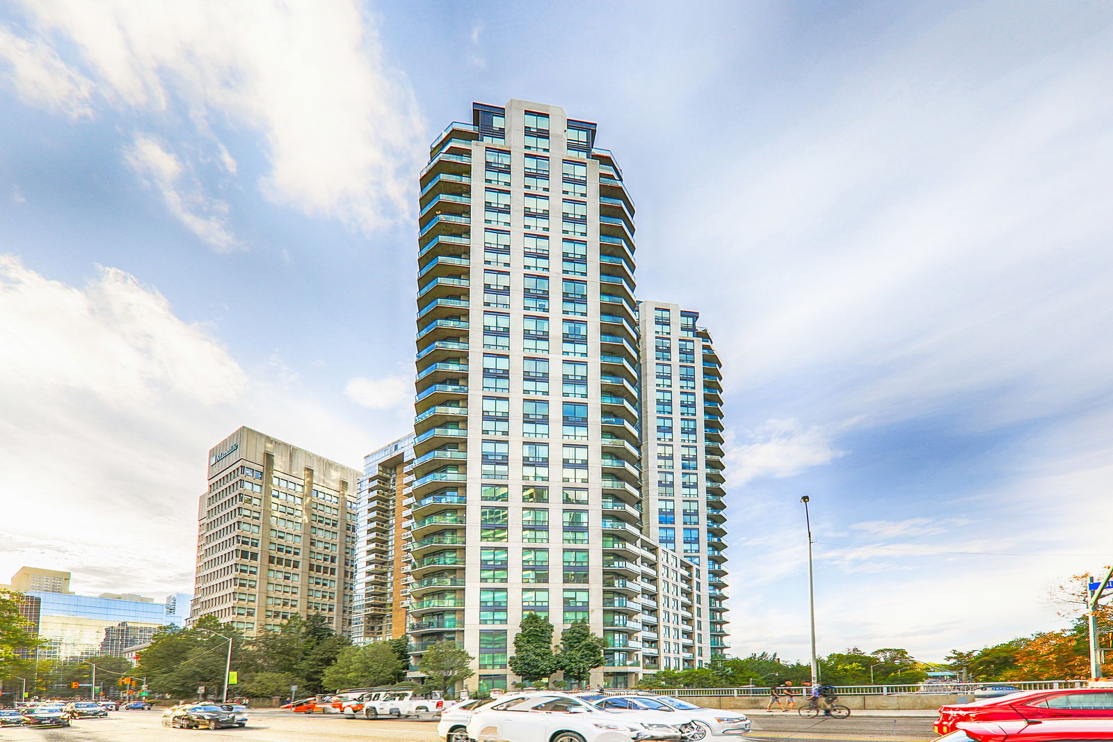 Exterior — The Bellagio, Downtown, Toronto