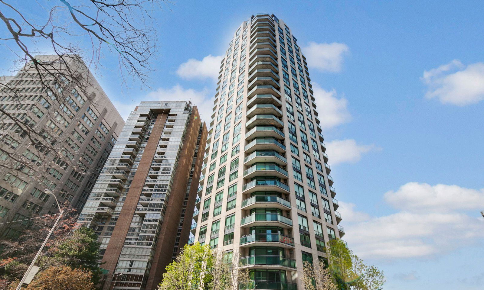 Exterior Side — The Bellagio, Downtown, Toronto