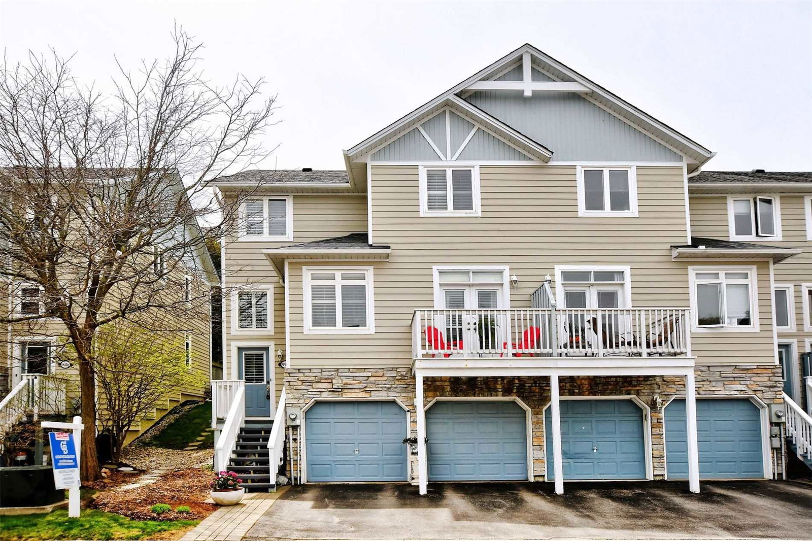 On Bogart Pond Townhomes, Newmarket, Toronto