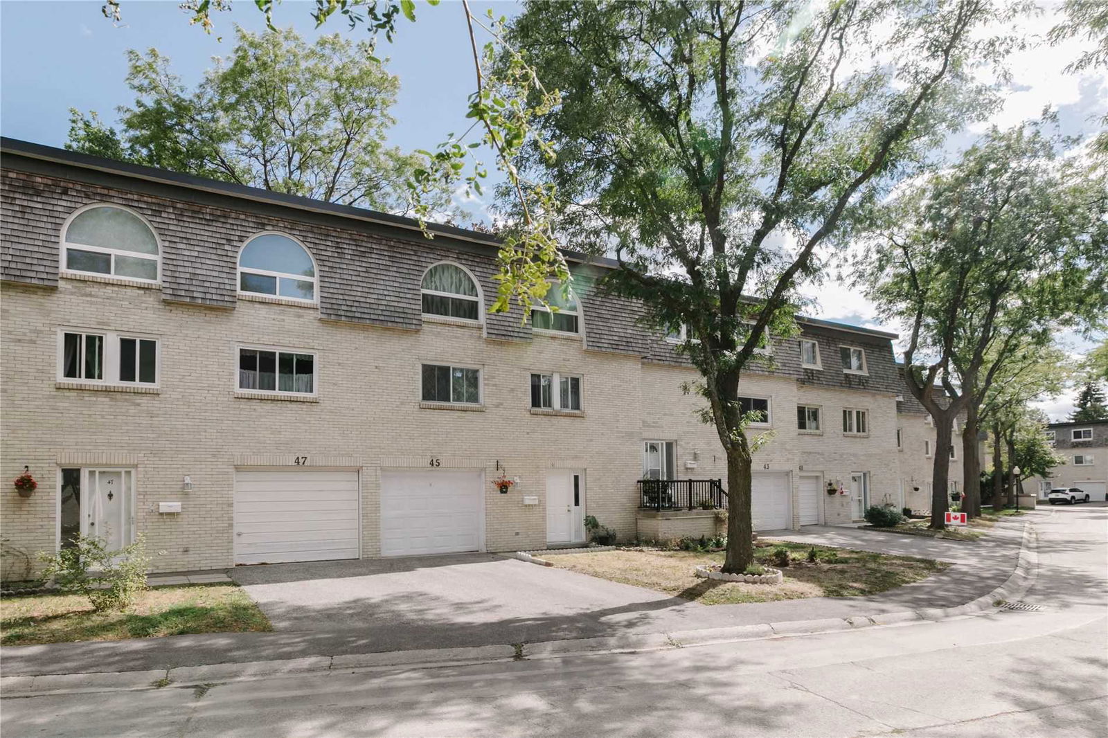 Courville Coachway Townhomes, North York, Toronto