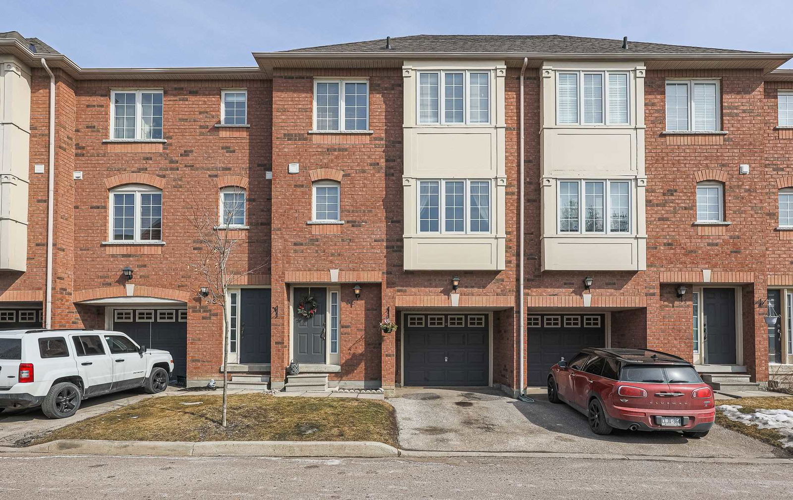 Sandlewood Court Townhomes, Aurora, Toronto